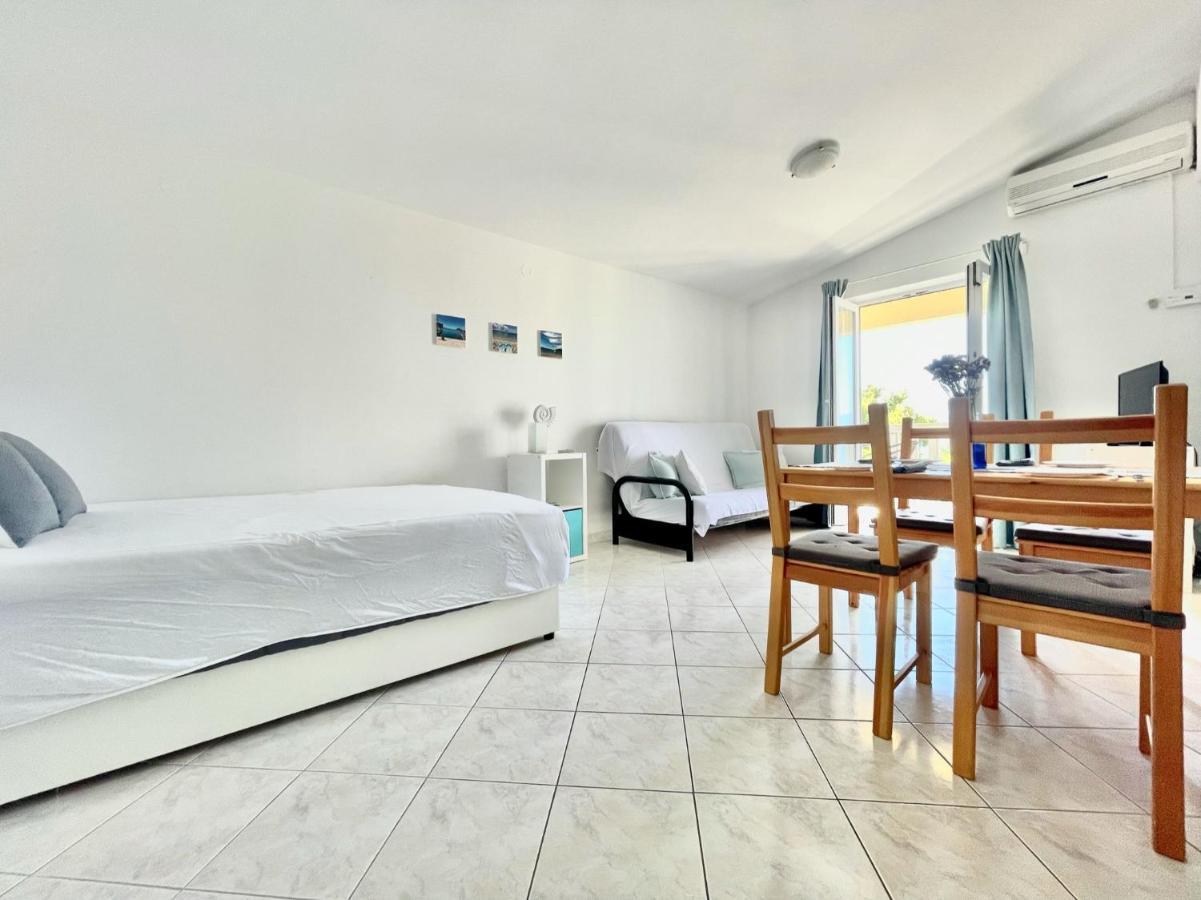 Bacak Apartmán Stanici